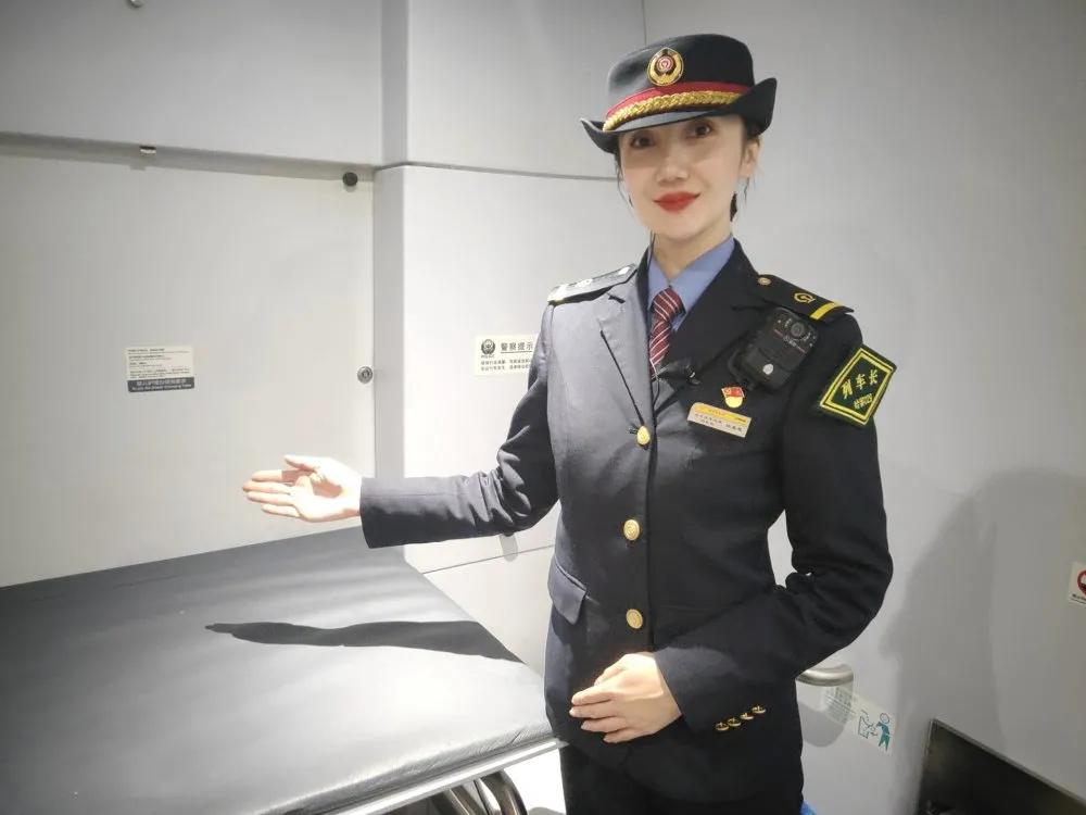 高铁上这些设施不是你想碰就能碰