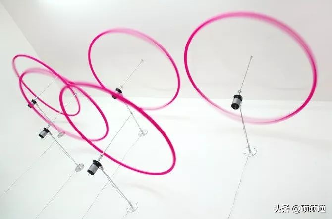 有创意的装置艺术作品图片,有创意的装置艺术作品