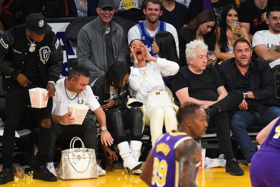 让詹皇起鸡皮疙瘩，让冷面小卡激动不已，斯台普斯到底有多神奇？