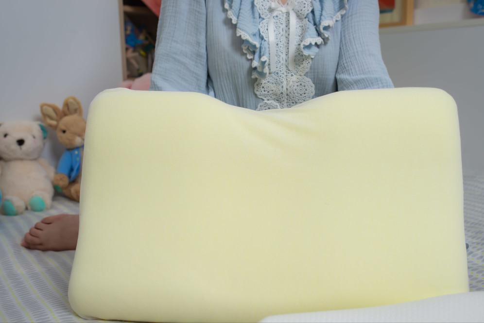 怎么选择适合自己的颈椎枕头,怎么选适合脖子的枕头