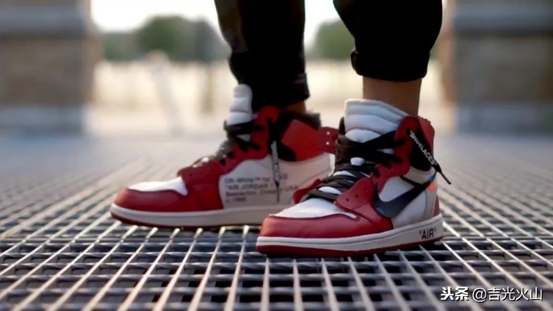 最火爆街头潮牌,美特斯邦威是什么档次的服装