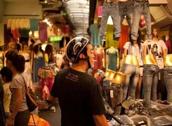 服装人必看！全国9大批发市场，价低货足风格多！