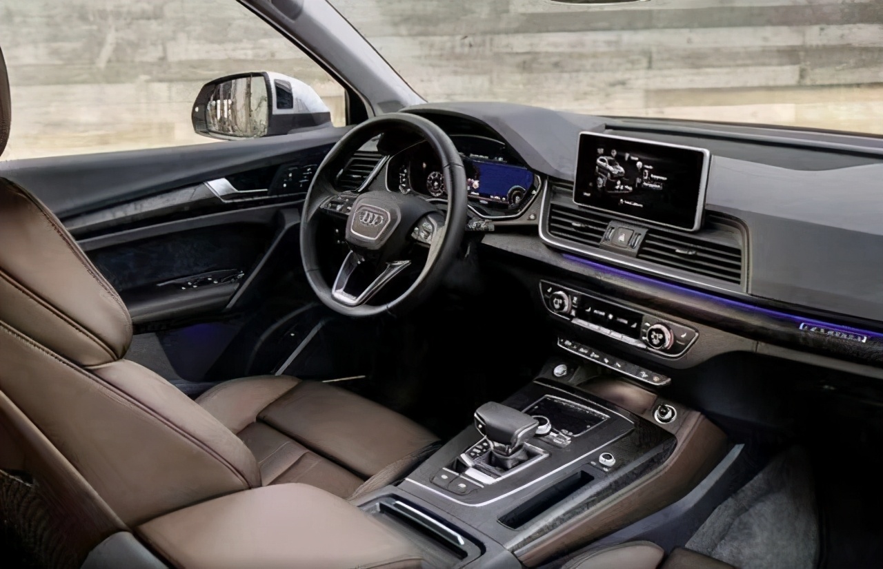 丰田霸道廉价,廉价感十足的车