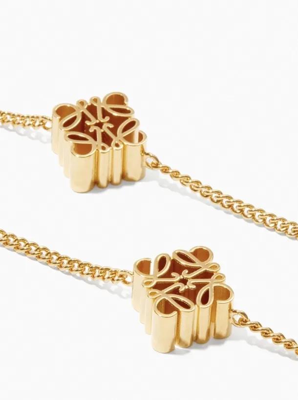 香奈儿珠宝首饰双clogo,香奈儿logo的首饰