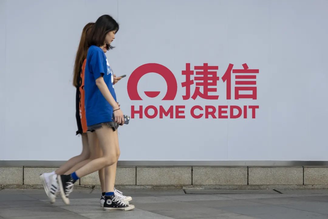 他是5000万中国人的债主！如今却意外坠机身亡