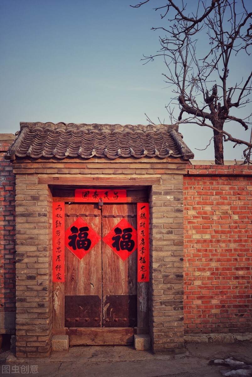 农村人房子大门对围墙大门好不好,农村大门矮于正房有什么忌讳