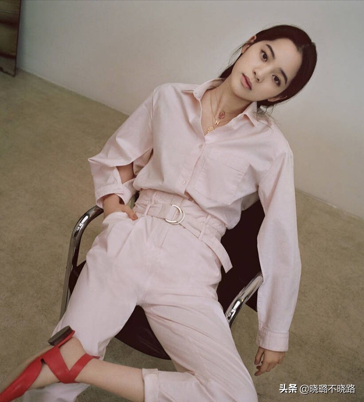 今年最流行的阔腿裤女款米色,新款裤子女最流行的阔腿裤