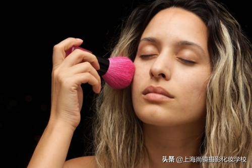 日本化妆培训班学费,武汉化妆培训班学费