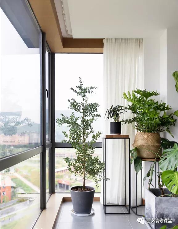 阳台窗帘怎么做？都有哪些形式？
