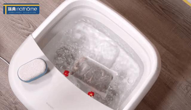 能折叠会按摩的恒温足浴盆,可以加热带按摩的洗脚盆