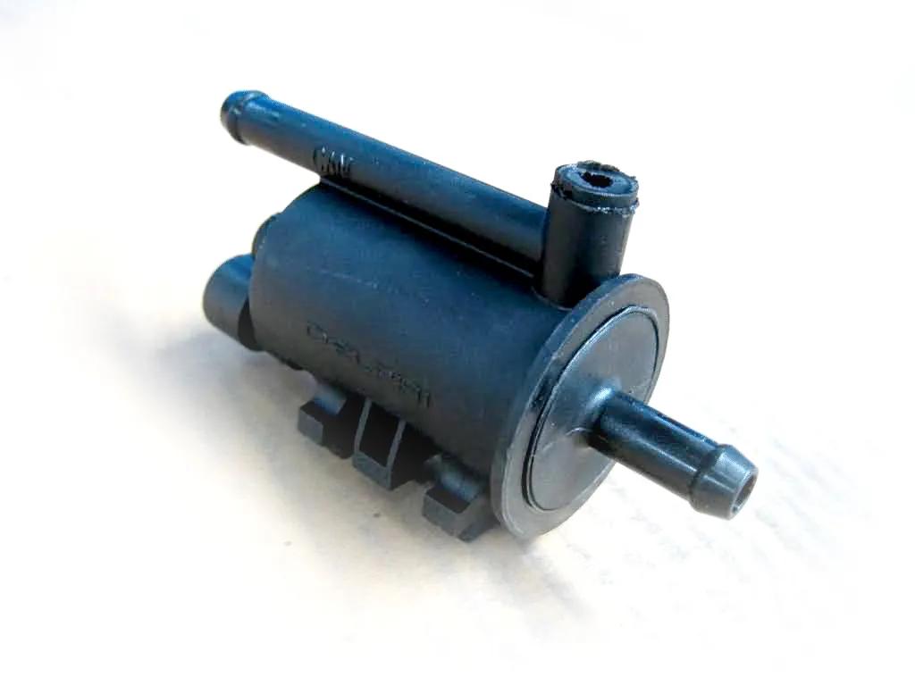 油压过高打开油箱盖,汽车油箱油压高怎么回事