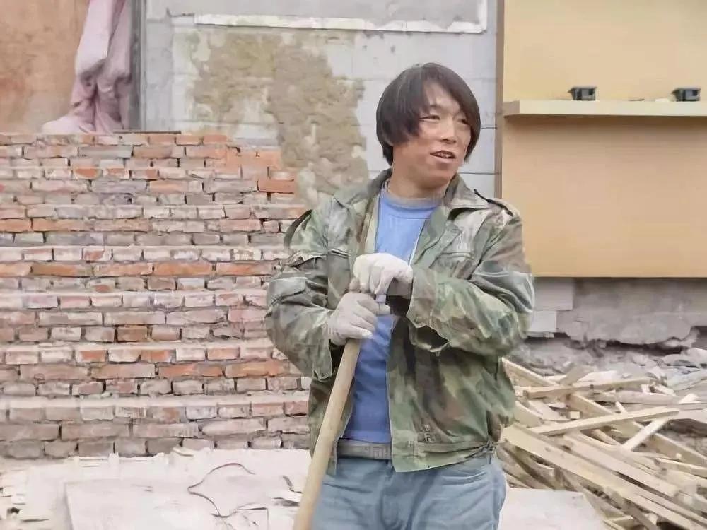 头发越来越长了终于可以留起来了,头发越来越长了打算剪短