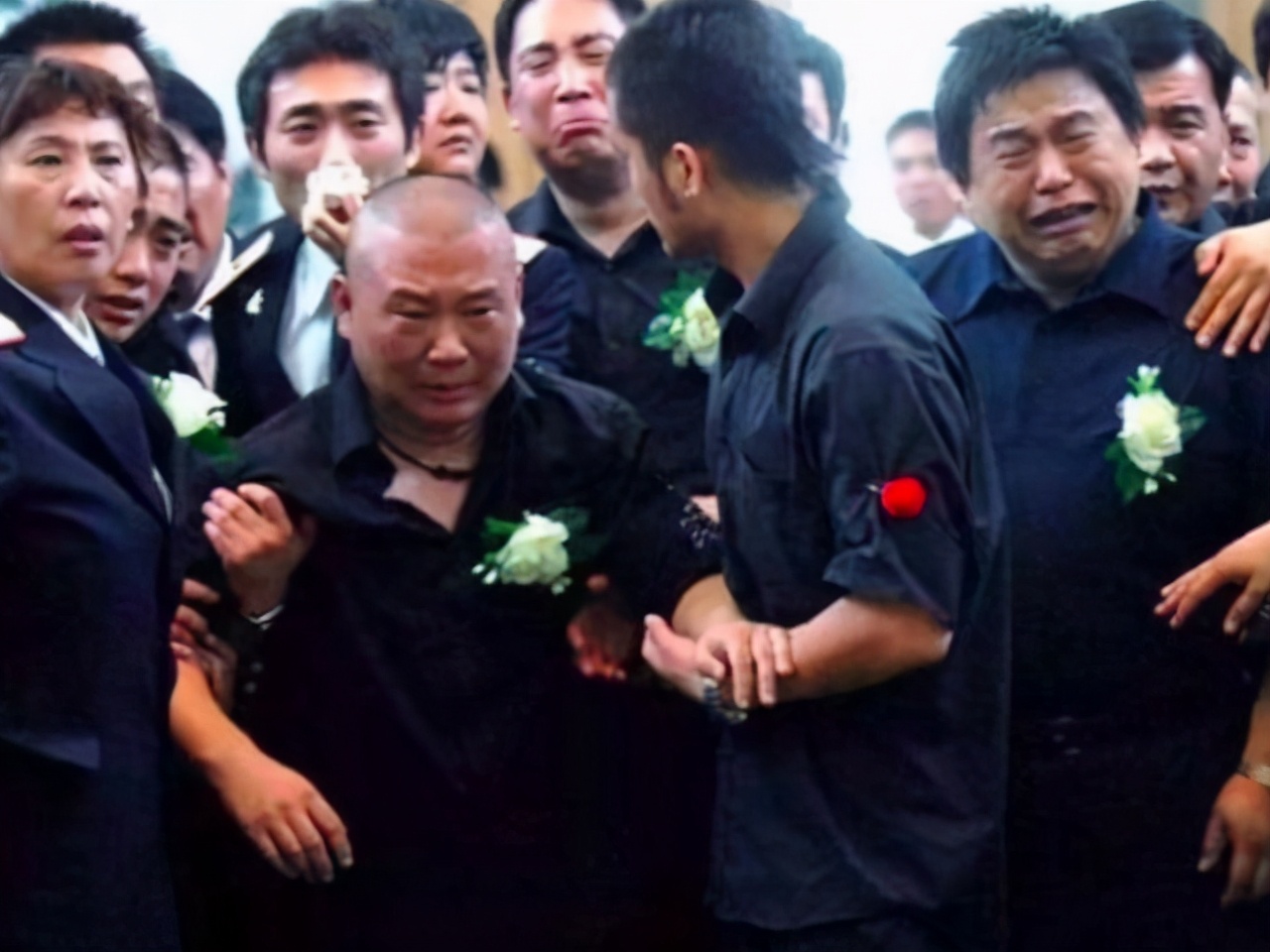 侯耀华为什么那么厉害 (侯耀华是怎么火起来的)