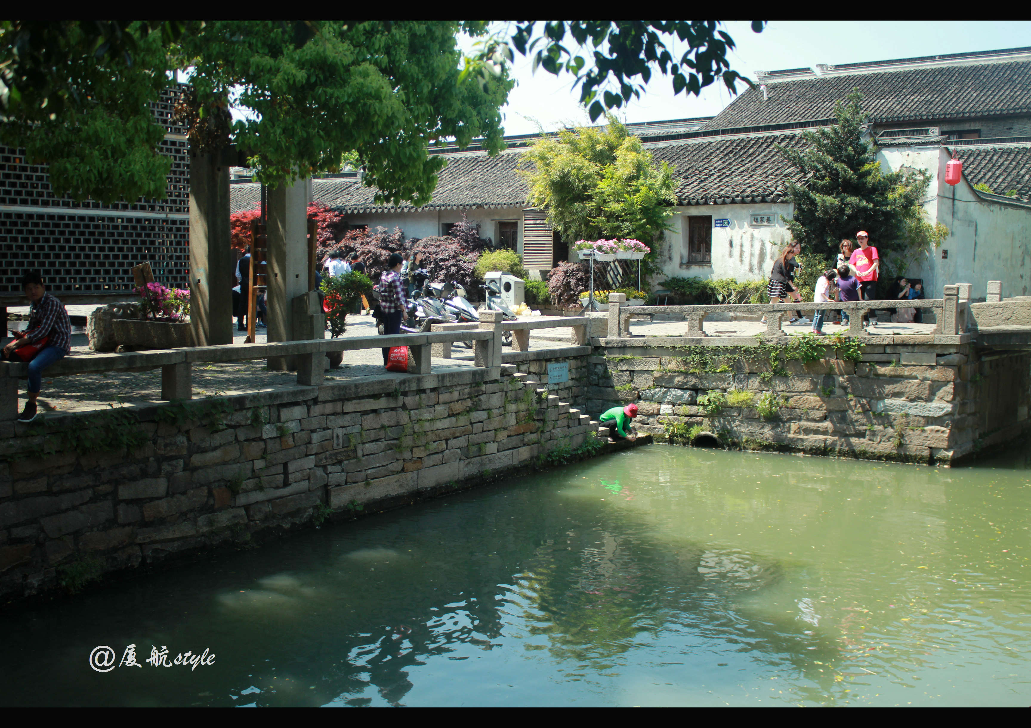 美丽的人间天堂，有着历史悠久的老街，因美食闻名天下