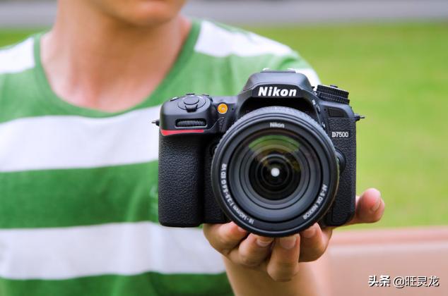 尼康相机拍人像和风景镜头推荐,尼康拍人像最佳的单反相机