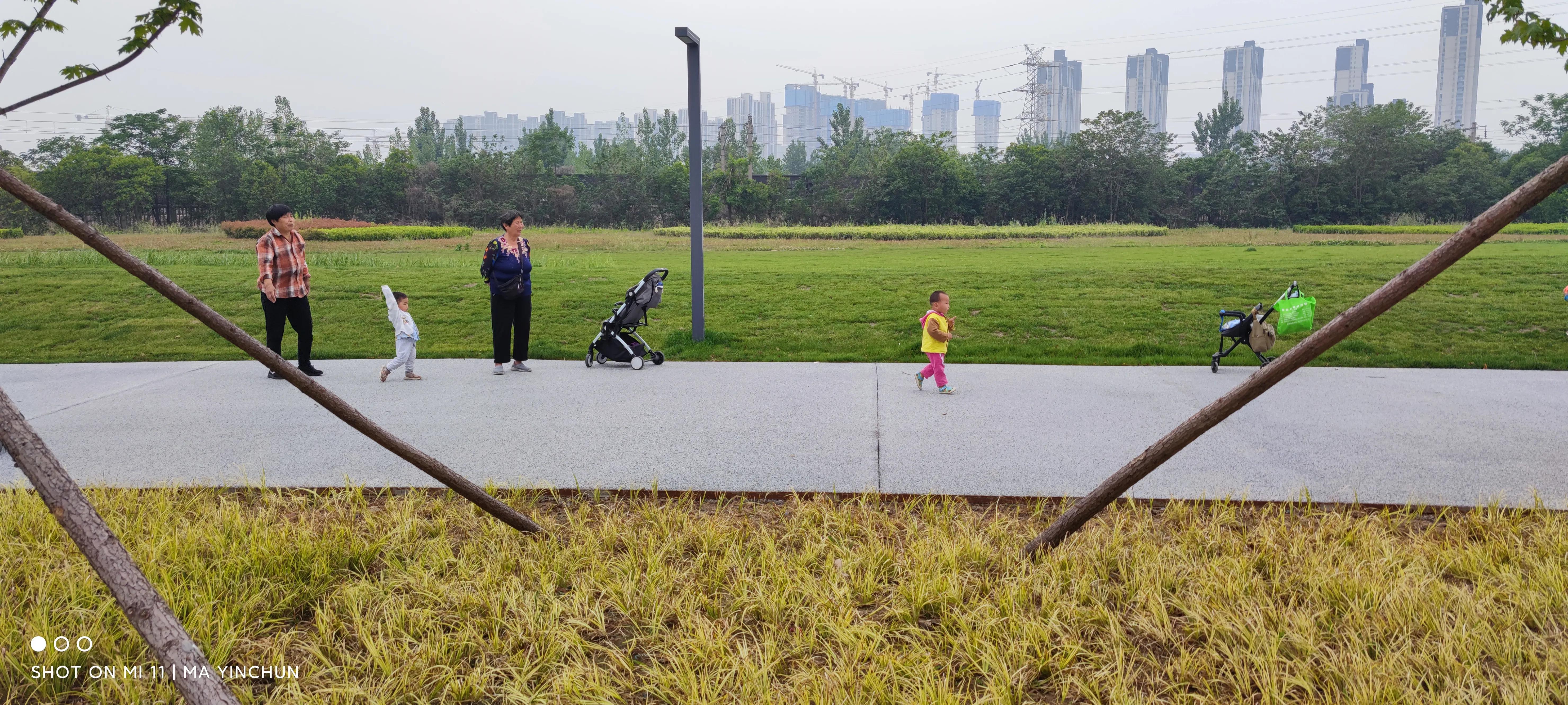 缁欏瀛愮幆淇濈邯蹇靛搧绀肩墿,缁欏皬鏈嬪弸鐨勪綋鑲插皬绀肩墿
