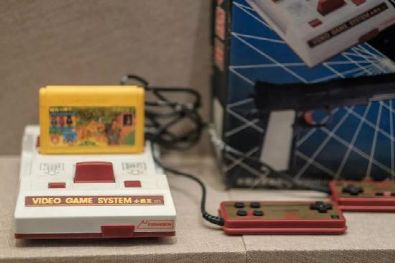 到底是什么在给山寨成疾的小霸王们续命？