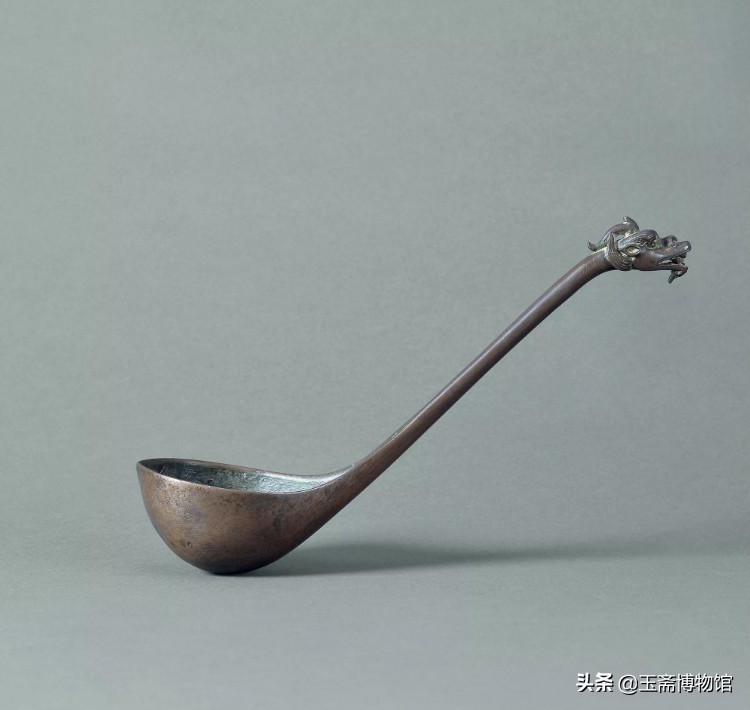 小小的汤勺，可以换一套房，最高拍卖价竟然高达207万