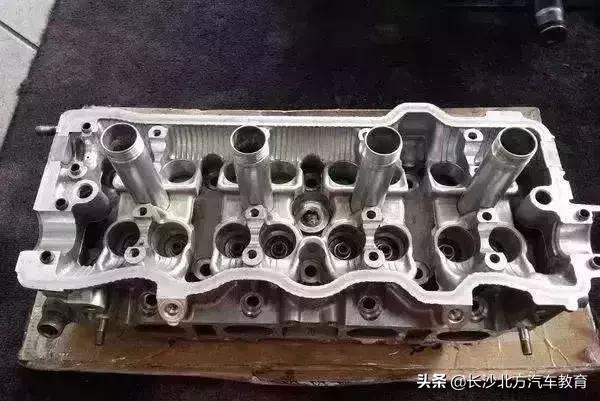 怎样分辨假机油和真机油,网上买的机油怎么判断机油真假