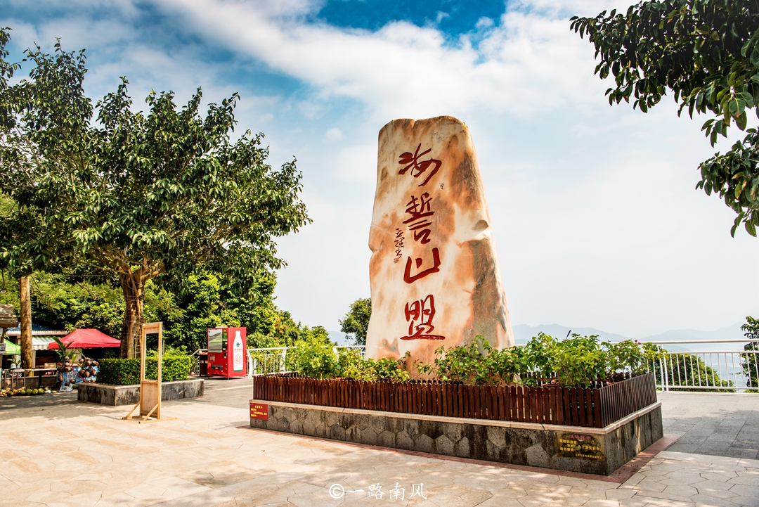 北方冬天去三亚避寒,为什么冬天东北人都去三亚