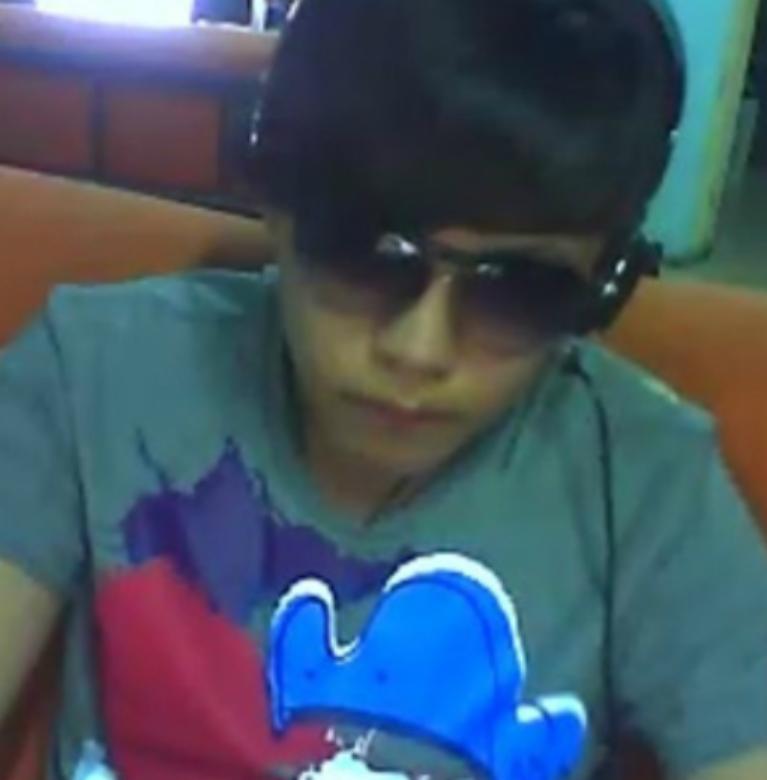 周岩毁容5年后的照片,周岩毁容事件图片