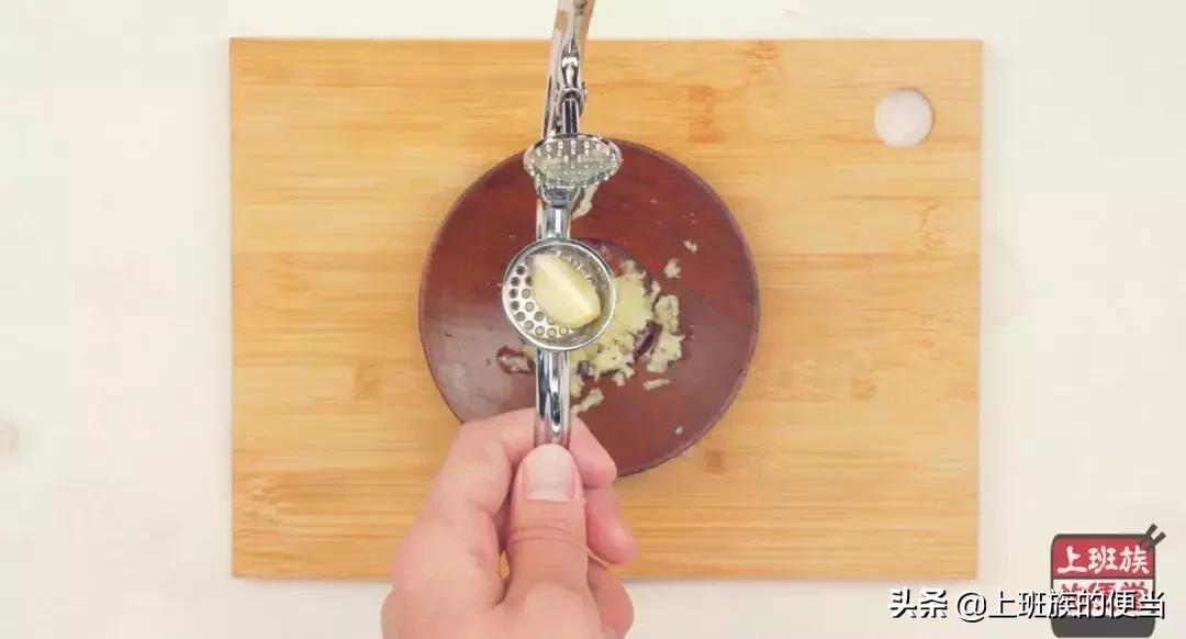 40斤黄金鲍鱼配什么炒好吃,鲍鱼怎么做不腥又好吃