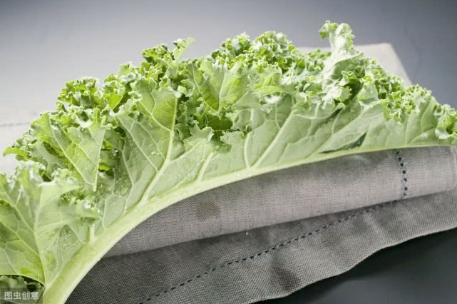 补钙只会喝牛奶它才是天然钙库,补钙喝低脂牛奶还是高钙奶