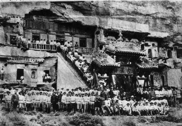 1908年未遭受破坏的敦煌莫高窟,1908年法国人拍摄的敦煌莫高窟