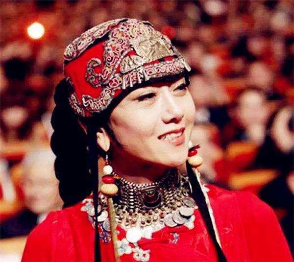 杨丽萍和金星成就,杨丽萍和金星谁的艺术成就更高