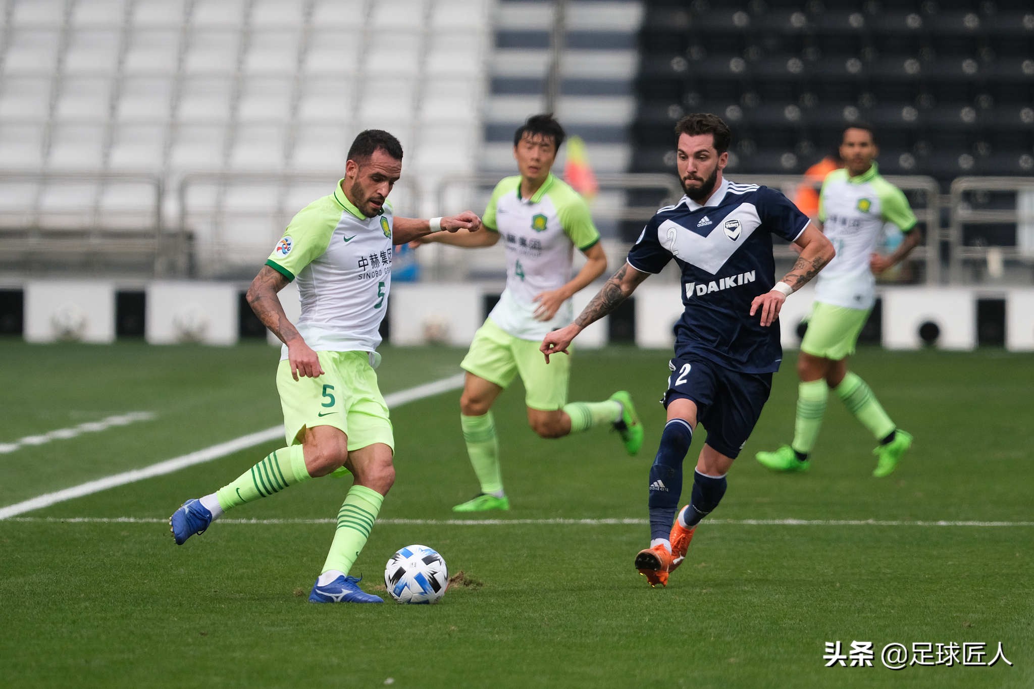 亚冠四强对阵国安,国安逆转申花逼近亚冠