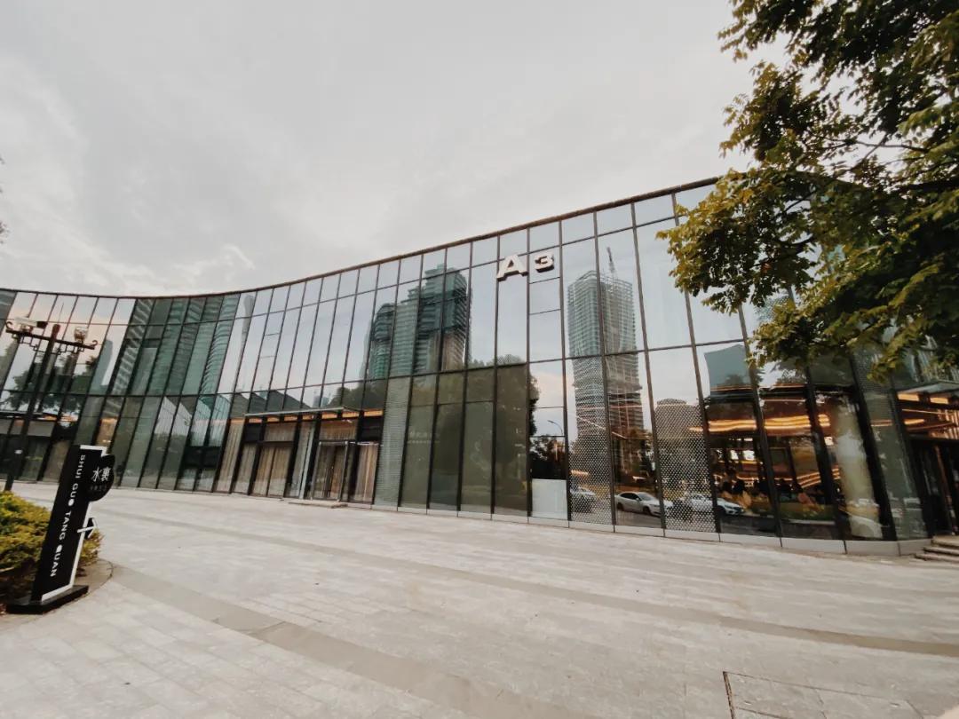 又搓澡去了，看看最贵澡堂的亲弟弟长啥样