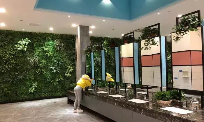 服务区为什么有女性专用停车位,服务区女性专用停车区