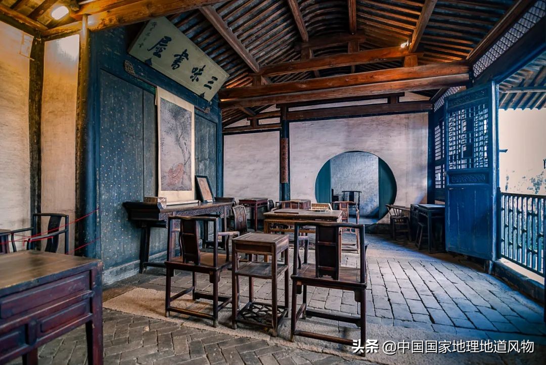 浙江绍兴跟杭州差多远,浙江绍兴和杭州哪个好玩