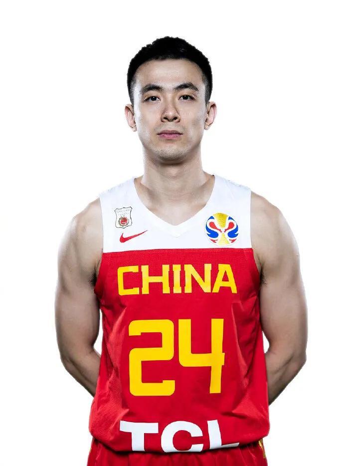 辽宁男篮拍摄定妆照,中国男篮定妆照亚洲杯