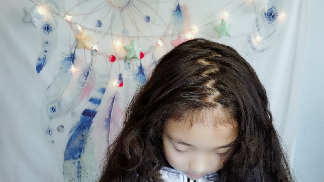 适合卷头发的编发儿童,儿童编发扎头发教程简单漂亮