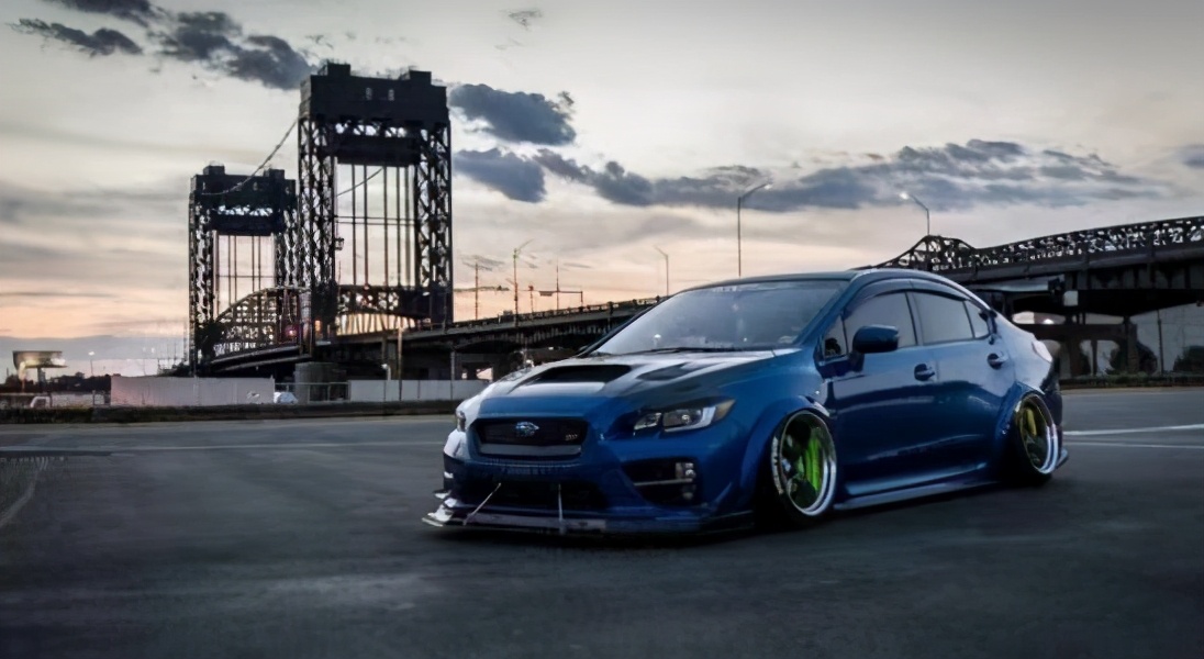 斯巴鲁奥迪三菱雪地四驱对比,斯巴鲁三菱奥迪