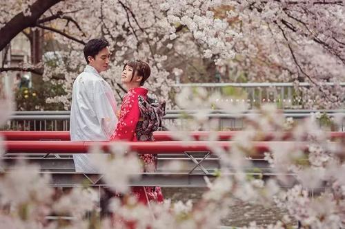 《棉被》:露骨地描写，大胆地暴露，浅谈日本私小说之私