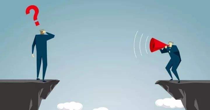 女面试官拉链开了怎么提醒神回复,面试官问我的裤子拉链怎么回复