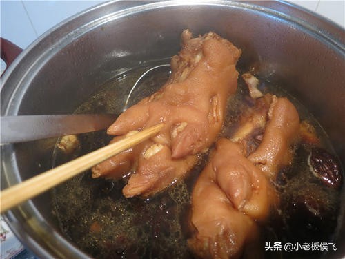 新起的卤水闻起来有怪味,新起的卤水药味重没有香味怎么办