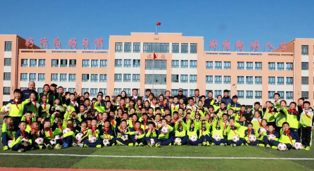 厉害了!全国著名足球人来朝阳了
