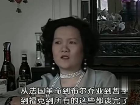 嘲笑拼二手*袜丝**？你根本不懂“装名媛”的财富经