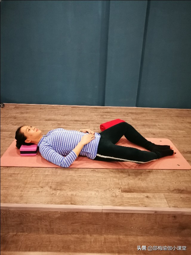 经期瑜伽串联,经期瑜伽体式100例