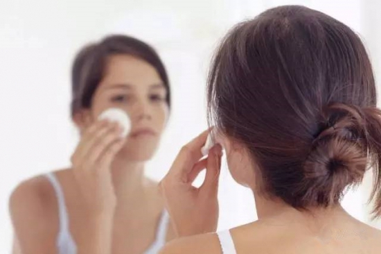 脸起皮干燥紧绷刺痛发红多洗脸,洗脸后皮肤紧绷起皮怎么解决