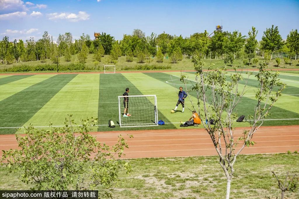 北京坐着不动的景点,网红公园北京三里河公园