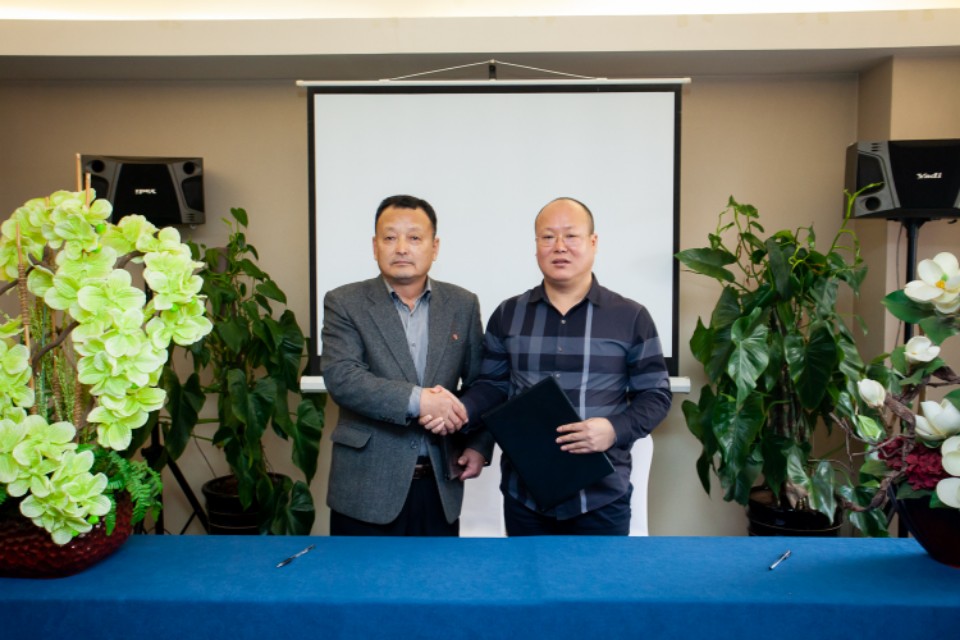 大连英才公益发展促进会与朝鲜足球协会达成战略合作协议