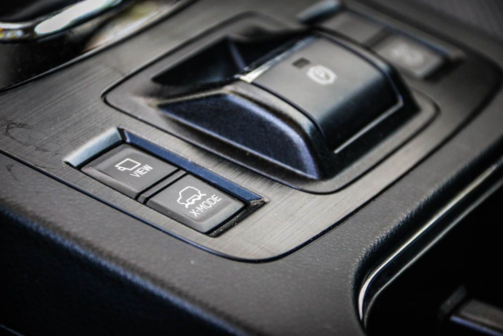 2020款斯巴鲁傲虎特装版黑色,斯巴鲁傲虎2021款特装版