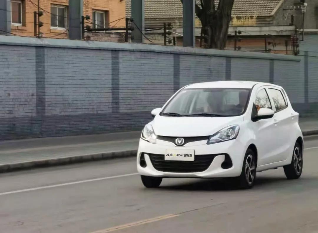 长安奔奔e-star拆解宏光mini,奔奔e-star对比宏光miniev