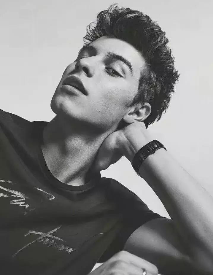 长得漂亮就是娘娘腔？现在的弟弟个顶个真材实料