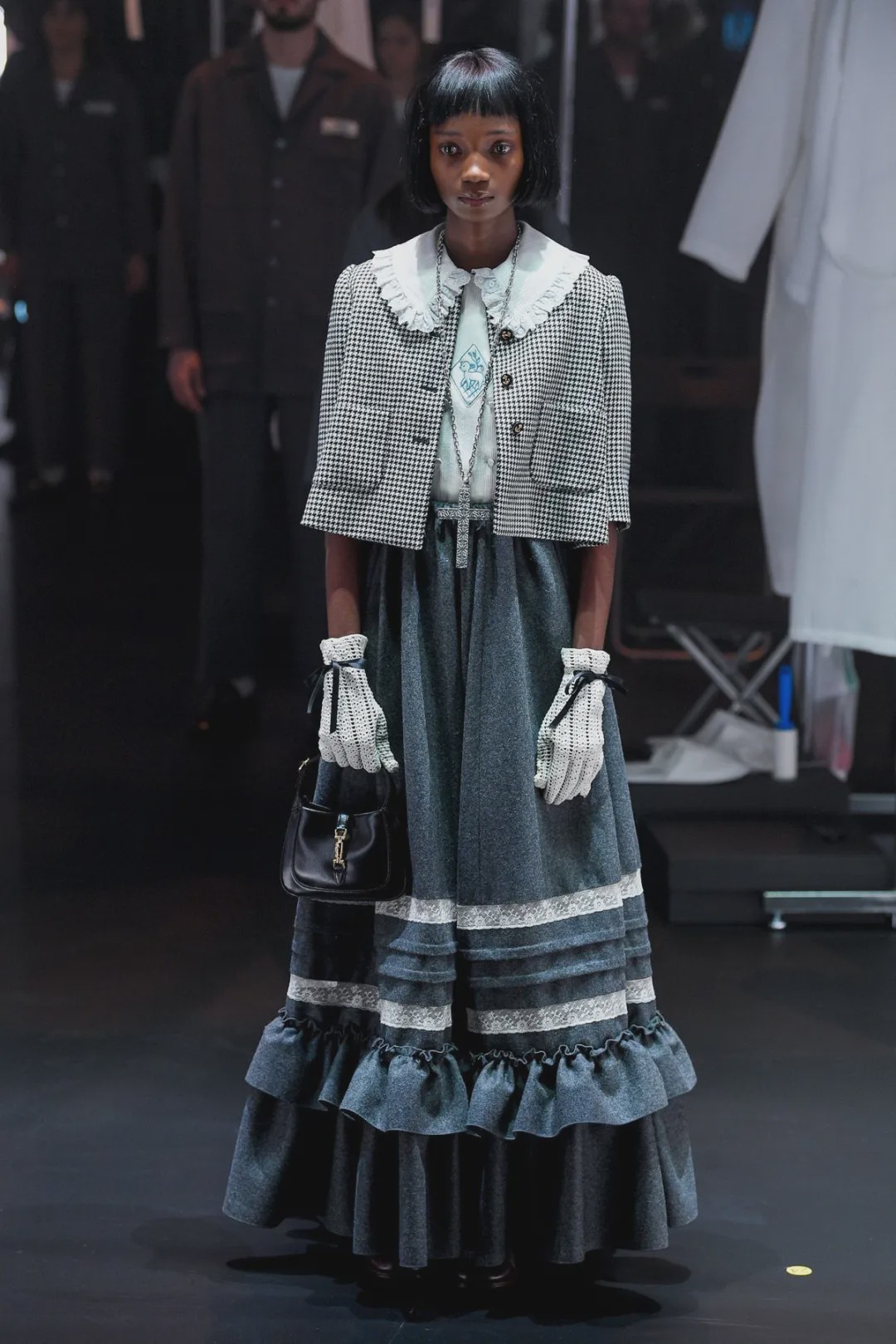 时装周卖衣服,米兰时装周爆火