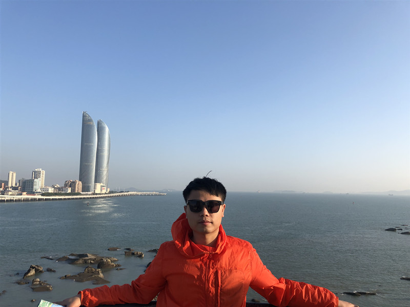 重庆超牛学霸:排名第一考入名校,大二就获10万融资,还创办珠宝公司!